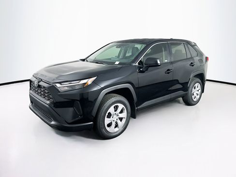 Used 2025 Toyota RAV4 LE image 3