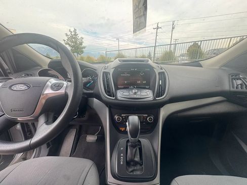 Used 2015 Ford Escape SE w/ Equipment Group 201A AWD/4WD image 10