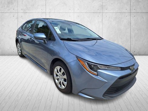 Used 2024 Toyota Corolla LE image 7