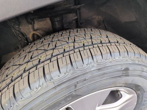Certified 2025 Toyota RAV4 XLE AWD/4WD image 28