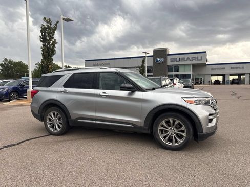Used 2021 Ford Explorer Limited w/ Equipment Group 301A AWD/4WD image 1