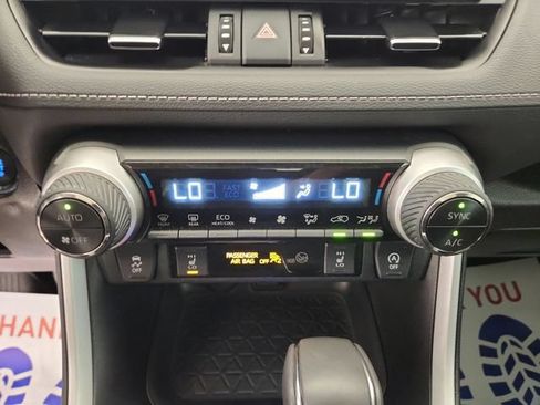 Used 2022 Toyota RAV4 XLE Premium AWD/4WD image 20