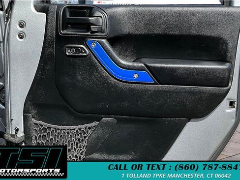 Used 2018 Jeep Wrangler Unlimited Sahara AWD/4WD image 24