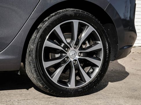 Used 2018 Hyundai Elantra GT w/ Tech Package 03 image 60