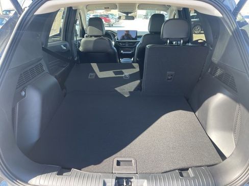 New 2024 Ford Escape SE image 16