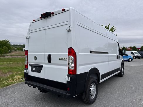 New 2026 RAM ProMaster 2500 w/ Advanced Safety Group FWD image 23