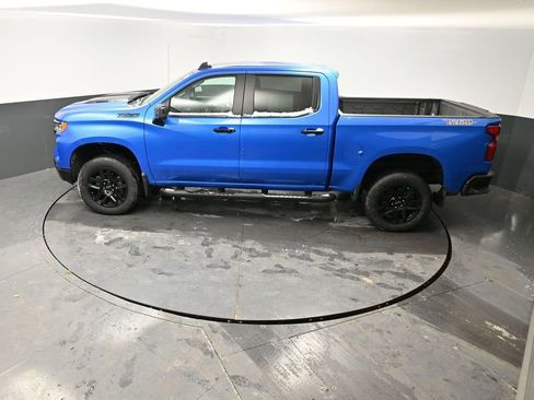 Used 2025 Chevrolet Silverado 1500 LT Trail Boss w/ LPO, Dark Essentials Package image 45