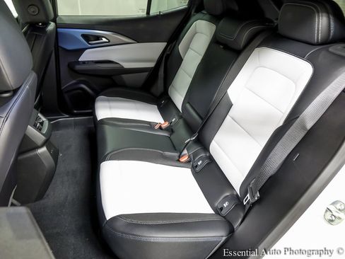 New 2026 Chevrolet Equinox EV LT image 10