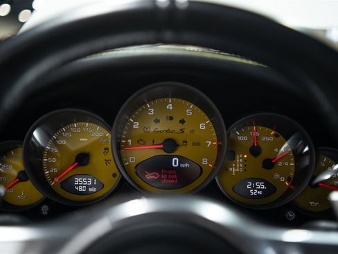 Used 2013 Porsche 911 Turbo S image 33