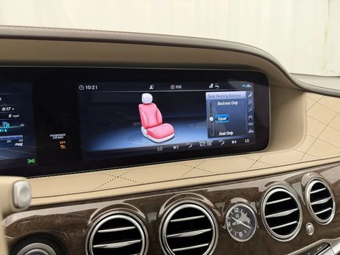Used 2019 Mercedes-Benz S 560 4MATIC Sedan image 33