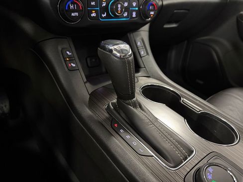 Used 2019 GMC Acadia SLT image 21