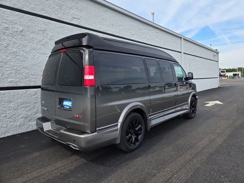 New 2025 GMC Savana 2500 w/ Driver Convenience Package image 4