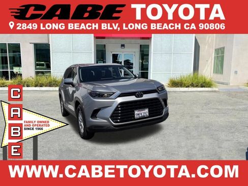 Used 2024 Toyota Grand Highlander FWD image 1