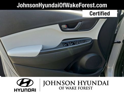 Certified 2023 Hyundai Kona SEL AWD/4WD image 10