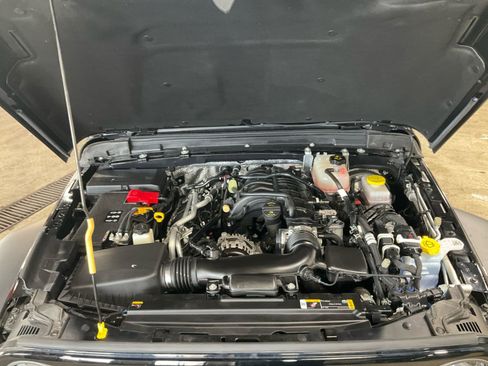 Used 2024 Jeep Wrangler Sport S image 21