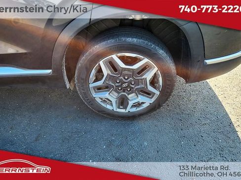 Used 2021 Hyundai Santa Fe Limited AWD/4WD image 30