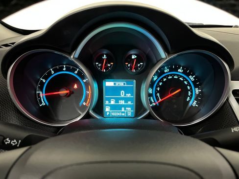 Used 2014 Chevrolet Cruze LT w/ Technology Package image 56