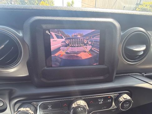 Used 2020 Jeep Gladiator Sport w/ Quick Order Package 24S image 14