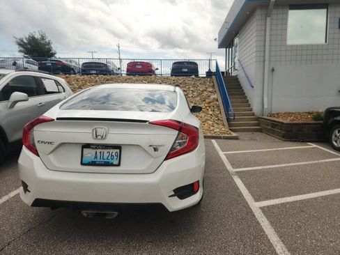 Used 2021 Honda Civic Sport image 10