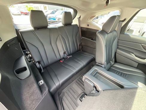 Certified 2023 Acura MDX SH-AWD w/ Advance Package image 21