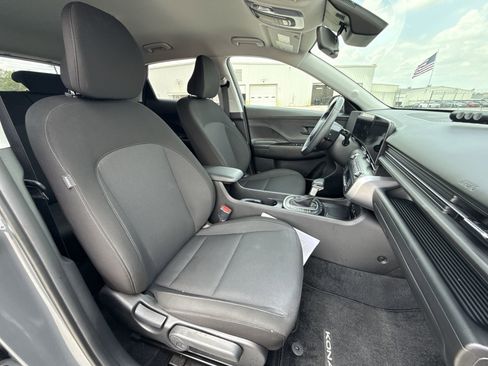 Used 2026 Hyundai Kona SEL Sport FWD image 25