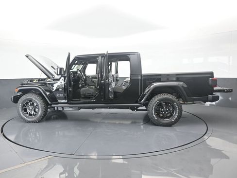 New 2026 Jeep Gladiator Willys image 70