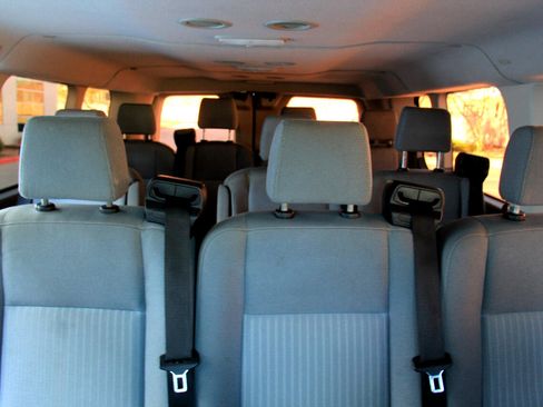 Used 2018 Ford Transit 350 XLT image 21