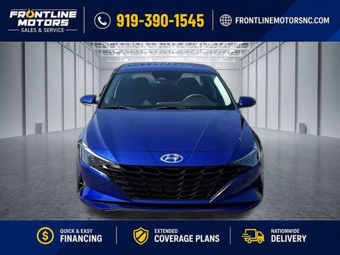 Used 2022 Hyundai Elantra SE FWD image 4