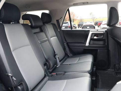 Used 2024 Toyota 4Runner SR5 Premium w/ Moonroof Package RWD image 33
