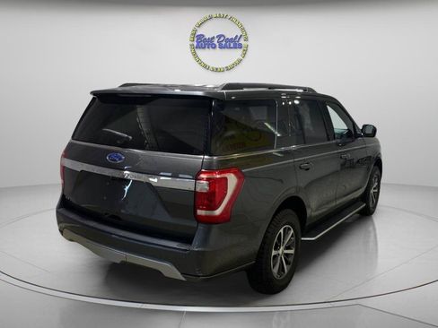 Used 2020 Ford Expedition XLT w/ Equipment Group 202A AWD/4WD image 4