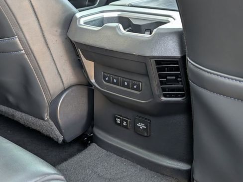 Used 2024 Toyota Tundra Platinum AWD/4WD image 34