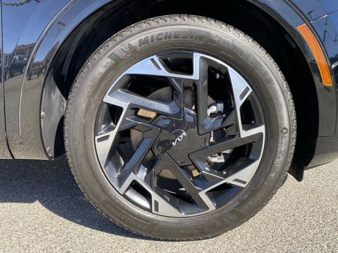 Used 2024 Kia Sportage SX FWD image 11