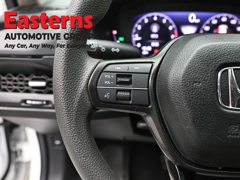 Used 2025 Honda Accord SE image 15