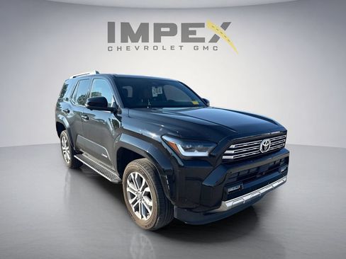 Used 2025 Toyota 4Runner Limited AWD/4WD image 7