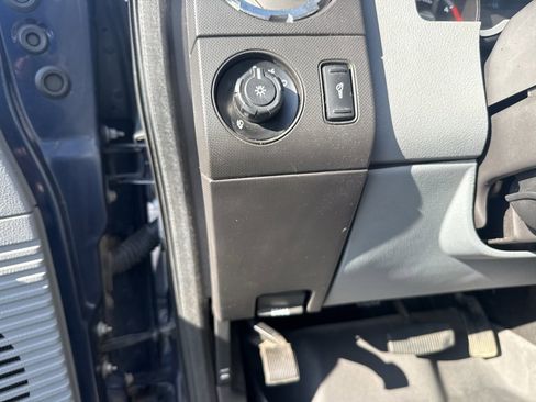 Used 2014 Ford F250 XLT w/ Snow Plow Prep Package image 16