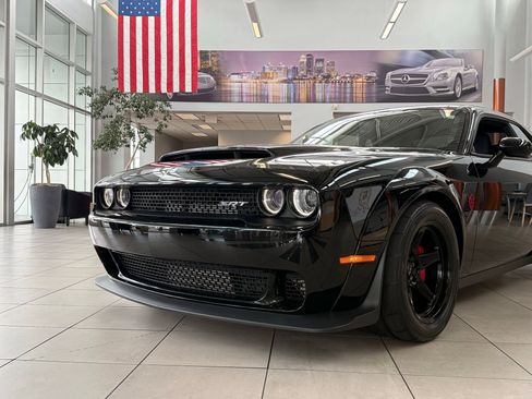 Used 2018 Dodge Challenger SRT Demon RWD image 6