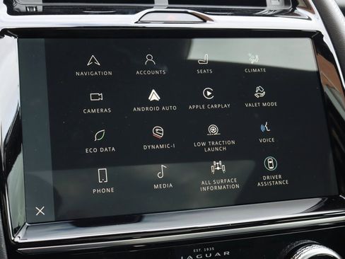 Certified 2024 Jaguar E-PACE R-Dynamic SE image 19