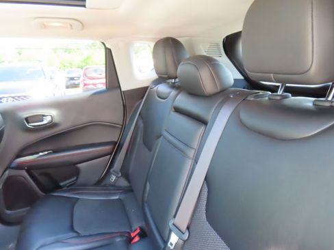 Used 2017 Jeep Compass Trailhawk w/ Navigation Group image 30