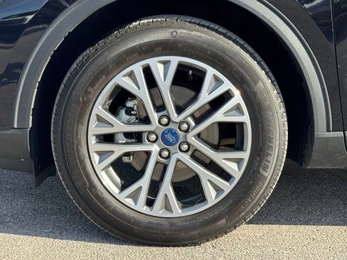 Used 2022 Ford Escape SEL image 32