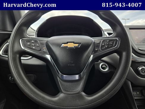 Used 2021 Chevrolet Equinox LS AWD/4WD image 16