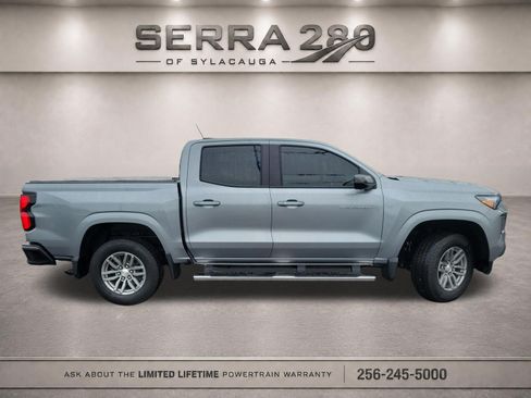 Used 2024 Chevrolet Colorado LT w/ LT Convenience Package III RWD image 4