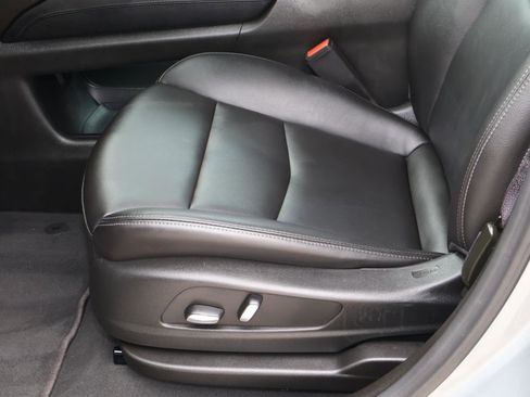 Certified 2024 Cadillac XT6 Luxury image 21