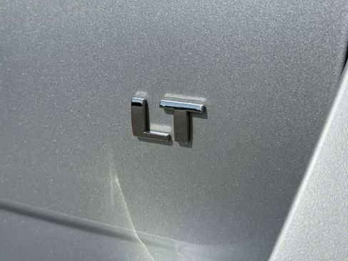 Used 2017 Chevrolet Equinox LT FWD image 7