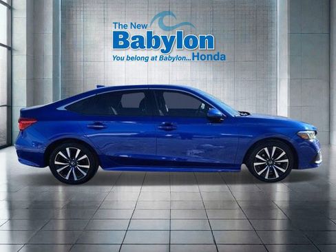 Used 2022 Honda Civic EX image 5