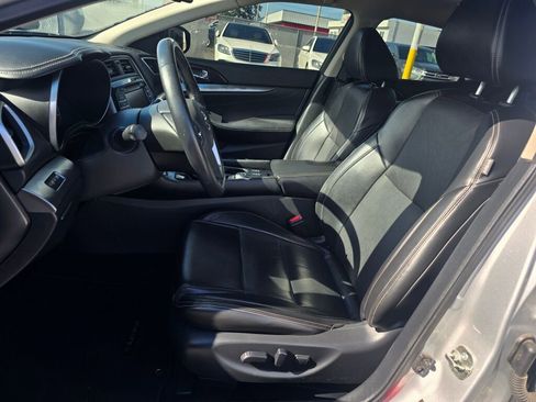 Used 2019 Nissan Maxima 3.5 SV w/ Floor Mat Group FWD image 22