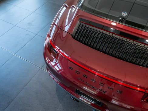 Used 2018 Porsche 911 Targa 4S AWD/4WD image 31
