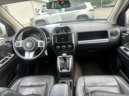 Used 2016 Jeep Compass High Altitude FWD image 13