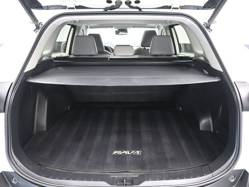 Used 2019 Toyota RAV4 Limited w/ Carpet Mat Package AWD/4WD image 46