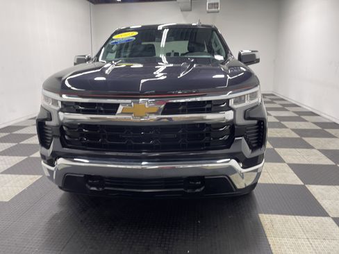 Used 2023 Chevrolet Silverado 1500 LT AWD/4WD image 7
