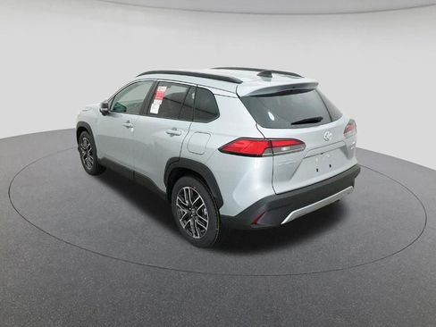 New 2026 Toyota Corolla Cross XLE image 5
